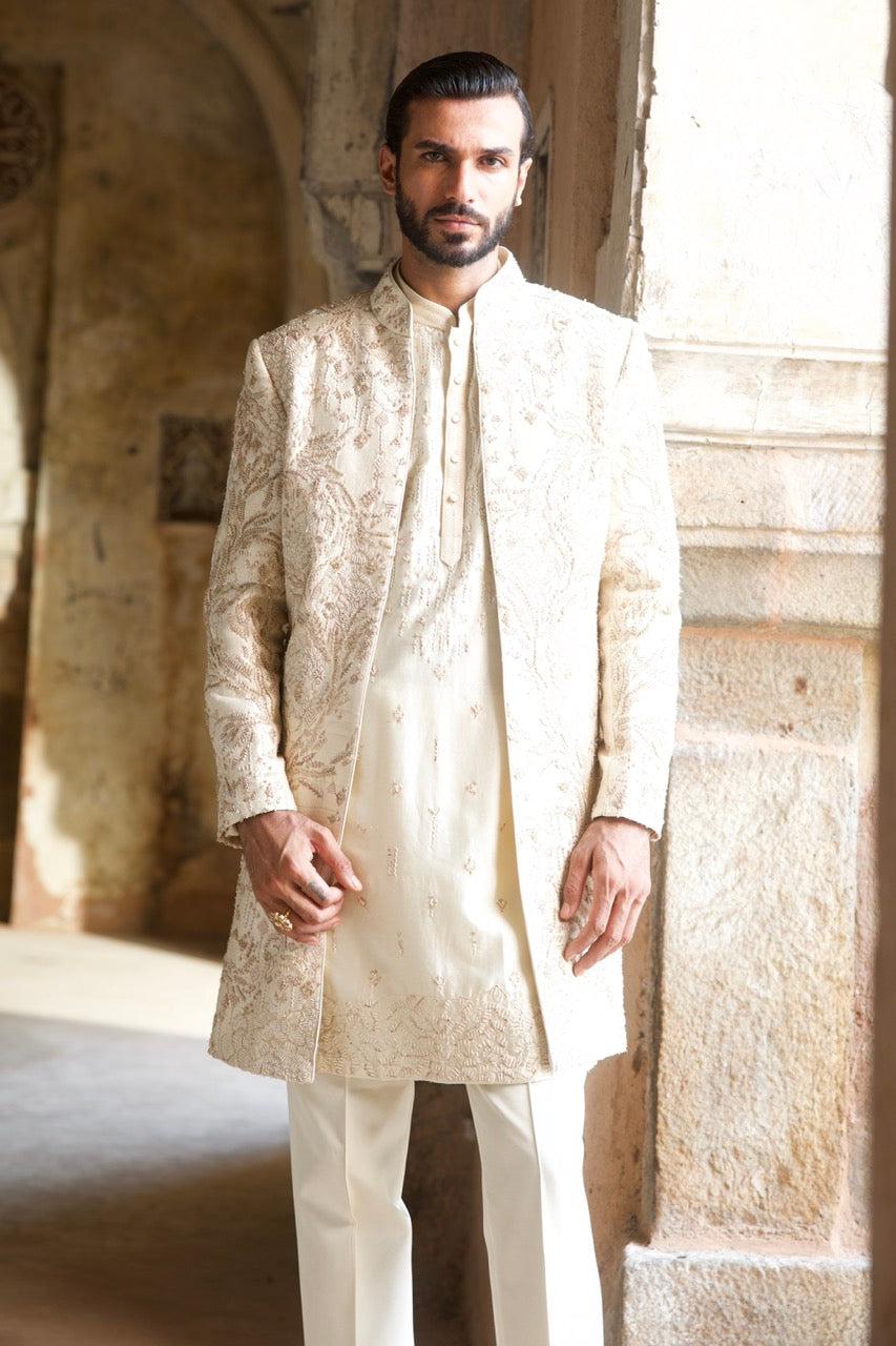 Créme Zari Raw Silk Embroidered Indo-Western Set