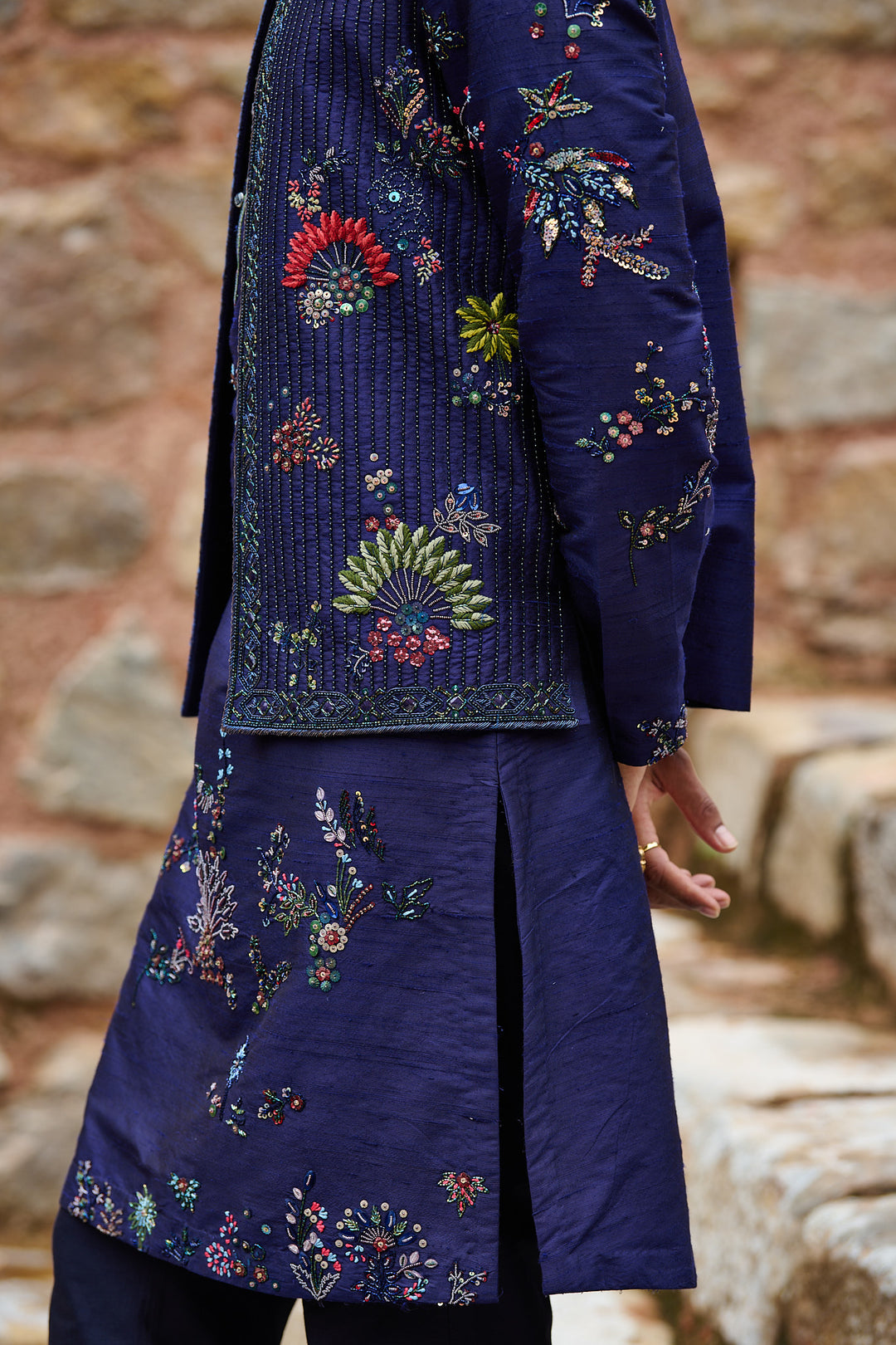 Midnight Floral Embroidered Bundi Kurta Set