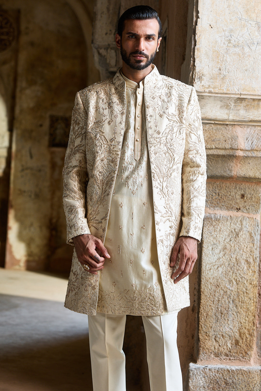Créme Zari Raw Silk Embroidered Indo-Western Set