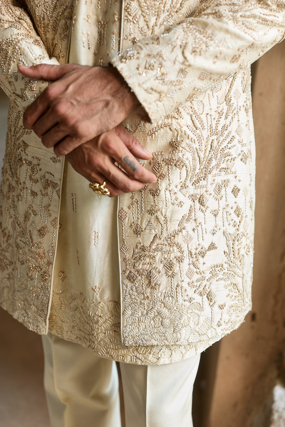 Créme Zari Raw Silk Embroidered Indo-Western Set