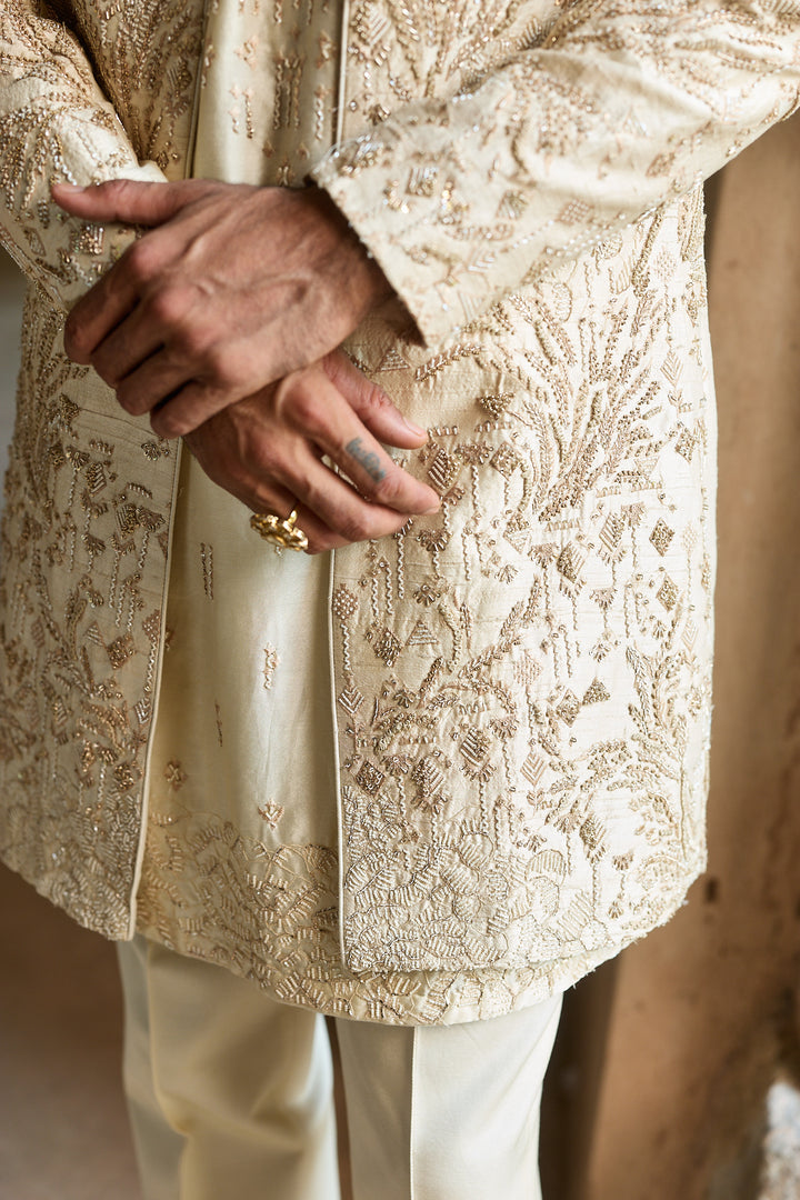 Créme Zari Raw Silk Embroidered Indo-Western Set