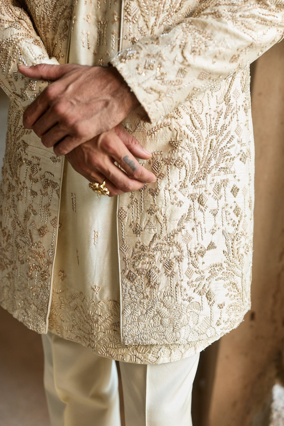 Créme Zari Raw Silk Embroidered Indo-Western Set