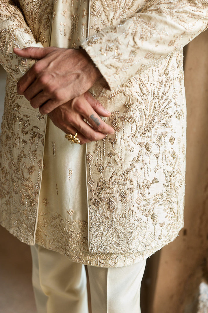 Créme Zari Raw Silk Embroidered Indo-Western Set