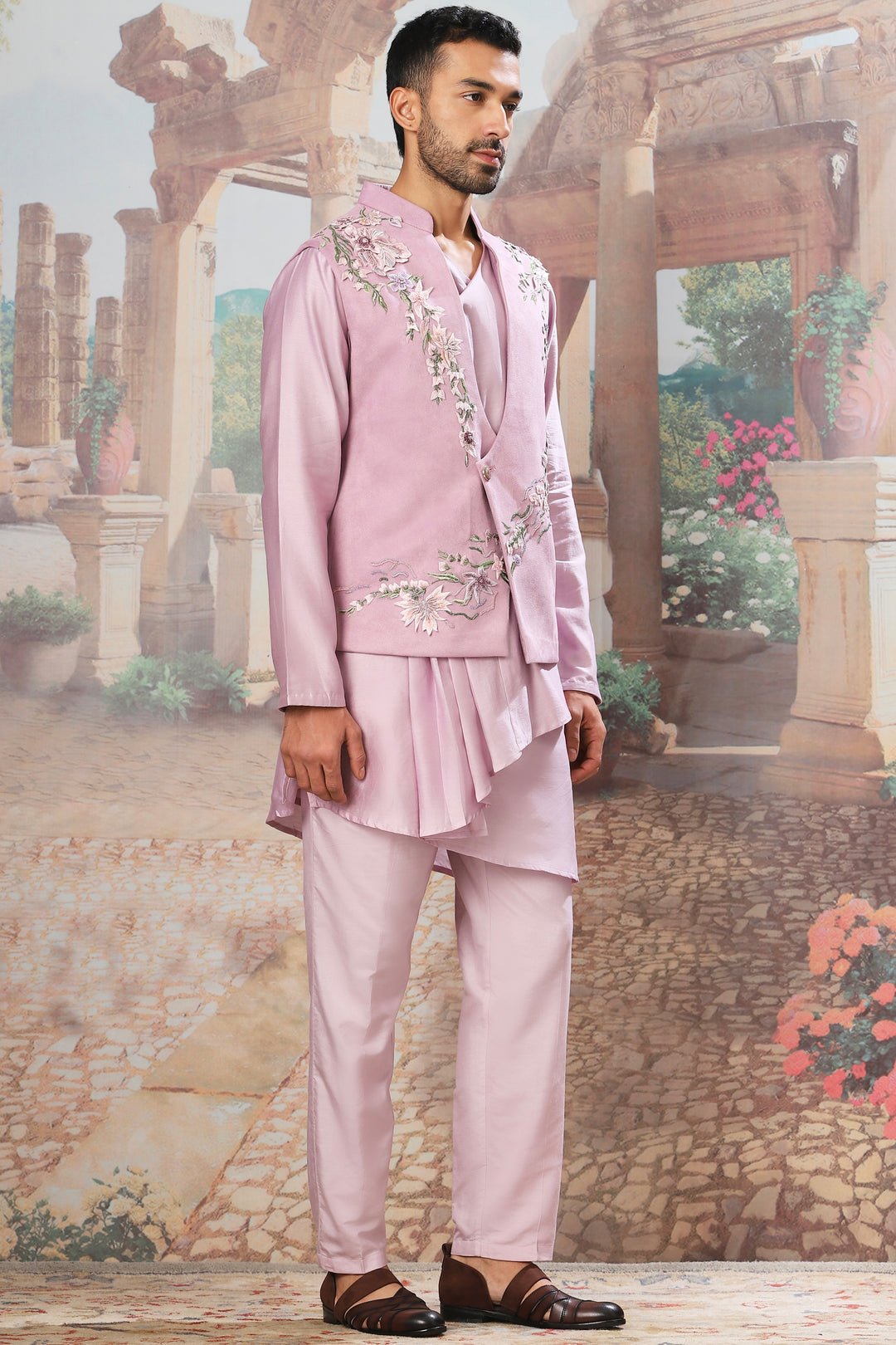 Lilac Wisteria Velvet Embroidered Kurta Bundi Set