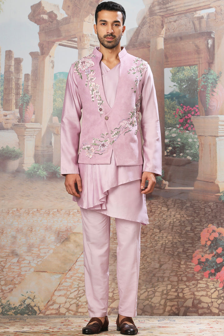 Lilac Wisteria Velvet Embroidered Kurta Bundi Set