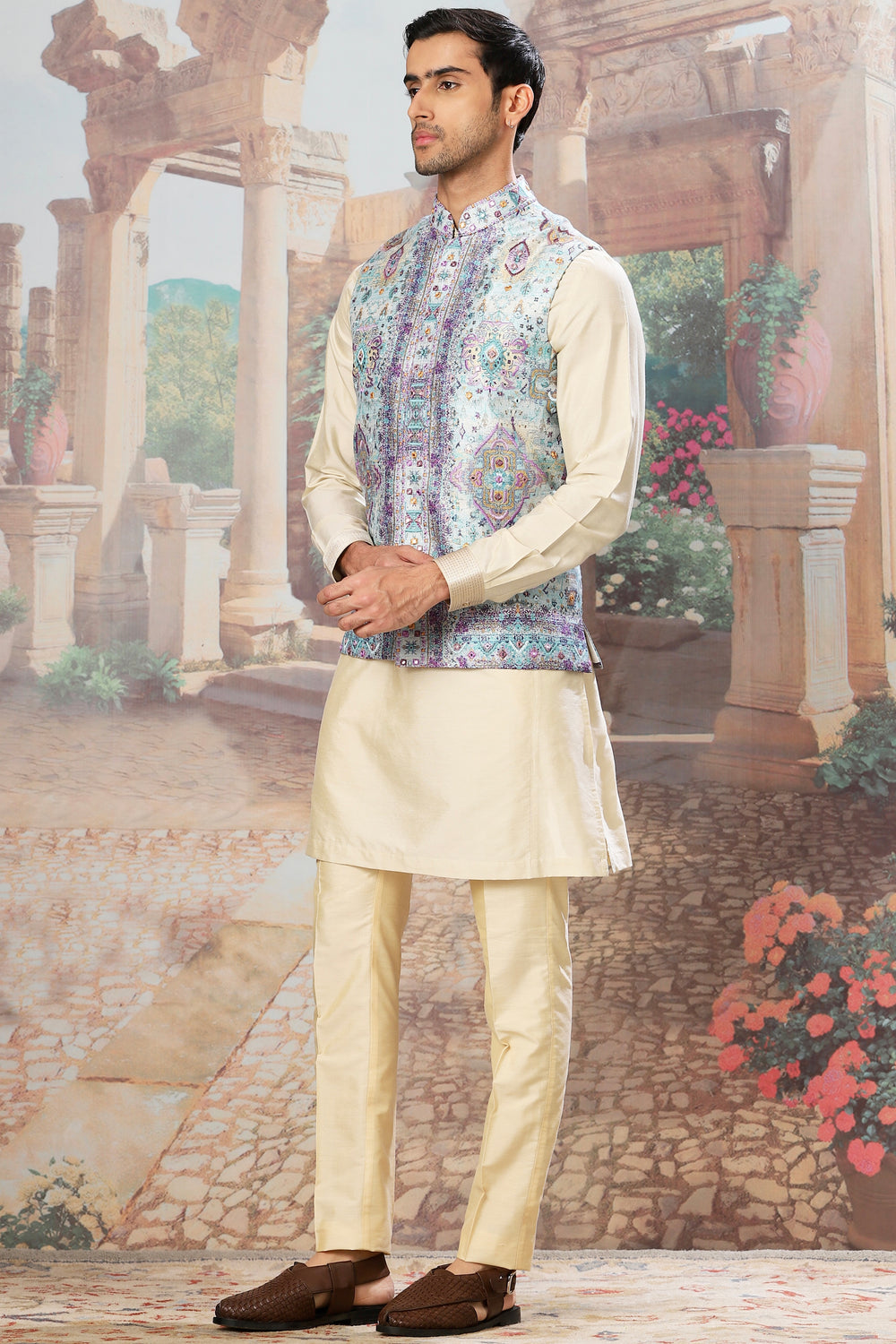 Purchase Mughal Minaret Kurta Bundi Set Today