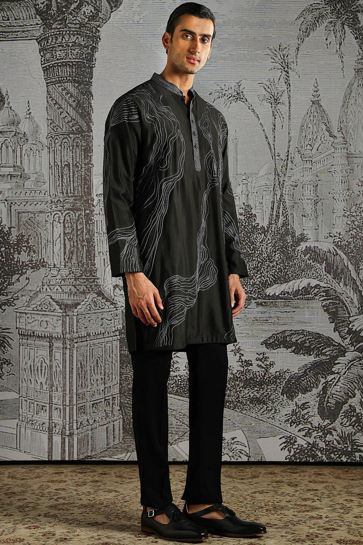 Black Onyx Minimal Kurta Set