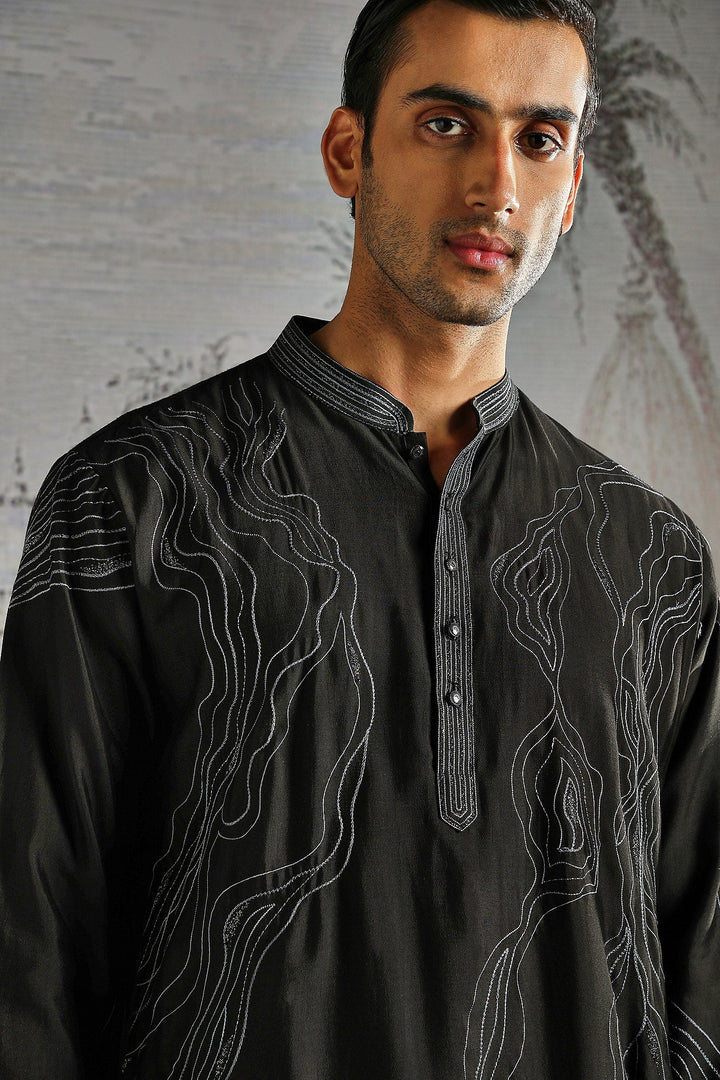 Black Onyx Minimal Kurta Set