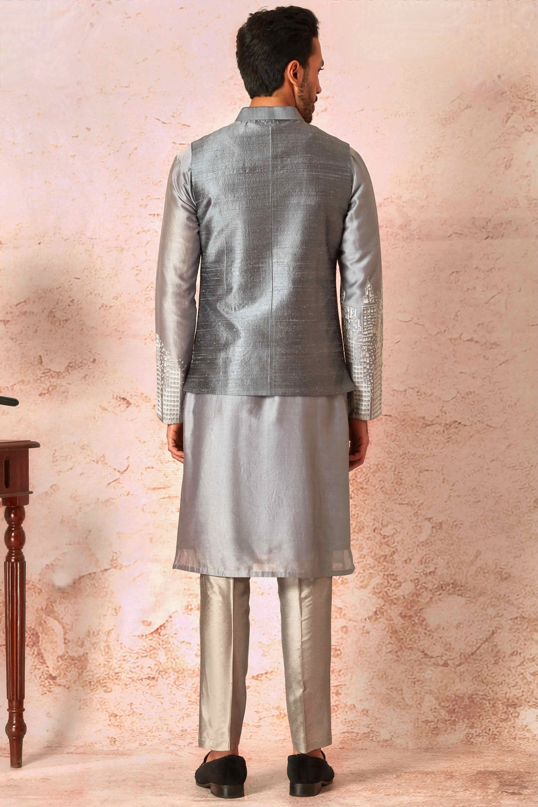 Grey City Design Embroidered Bundi Set